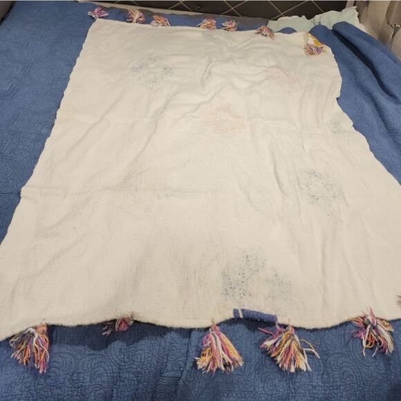 Anthro Tufted Flowers Tasseled Throw Blanket - Picture 4 of 13